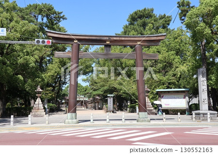 Nakamura Park and Toyokuni Shrine, associated with the Toyotomi brothers Hideyoshi and Hidenaga (Nagoya City, Aichi Prefecture) 130552163