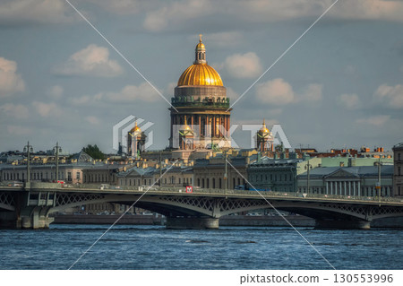 Beautiful autumn view of St. Petersburg 130553996