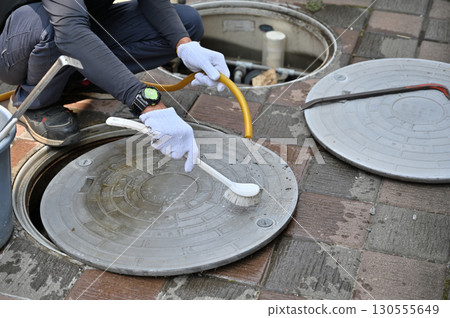 Combined septic tank maintenance, inspection, cleaning, and maintenance 130555649