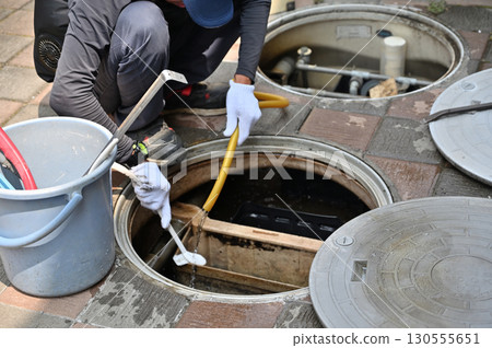 Combined septic tank maintenance, inspection, cleaning, and maintenance 130555651
