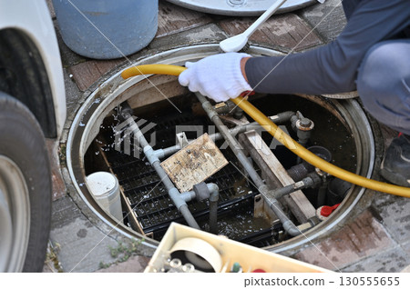 Combined septic tank maintenance, inspection, cleaning, and maintenance 130555655
