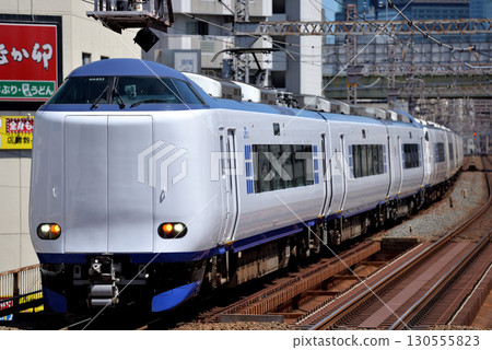 271系關西機場快線HARUKA號19號,運行於梅田貨運線 271系關西機場快線HARUKA號19號,運行於梅田貨運線 130555823