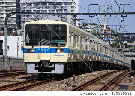 [Odakyu] 8000 Series Rapid Express (Odawara Line: Umegaoka Station) 130556581