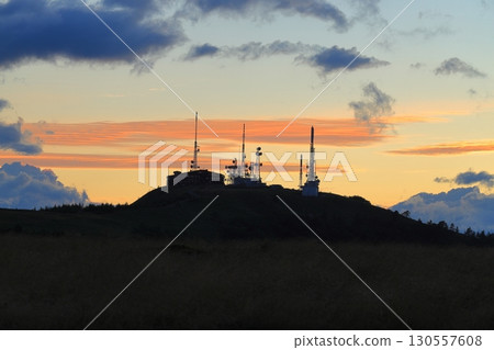Shinshu, Summer, Utsukushigahara Plateau, Ogato and radio tower 130557608