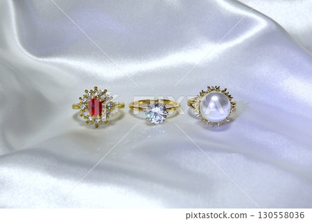 Jewelry, gemstones, purchase, business, gift 130558036