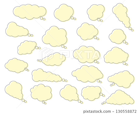 一組簡單的蓬鬆雲狀對話泡泡。顏色錯位，黃色。 130558872