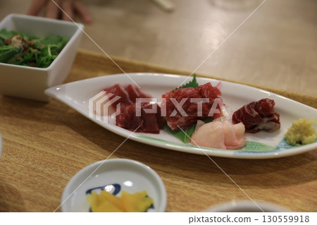 馬肉刺身 130559918