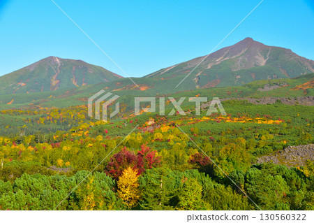 從山的秋天 130560322