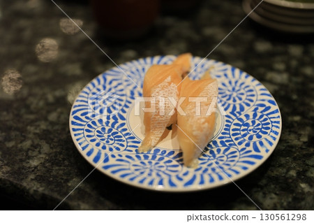 Sushi Sushi 130561298