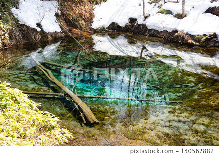 神之子池的神秘藍色 130562882