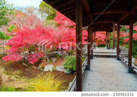 Kyoto Shosei-en Garden, Engetsu-ike Pond's Kaisou-ro Kyoto Shosei-en Garden, Engetsu-ike Pond's Kaisou-ro 130563332