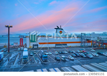 Evening view of the southeast side from the Tokyo Port Ferry Terminal in Ariake, Koto Ward, Tokyo 130565131