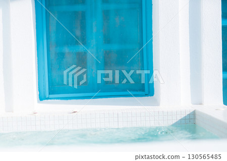 Beautiful morning on the Greek island of Santorini 130565485