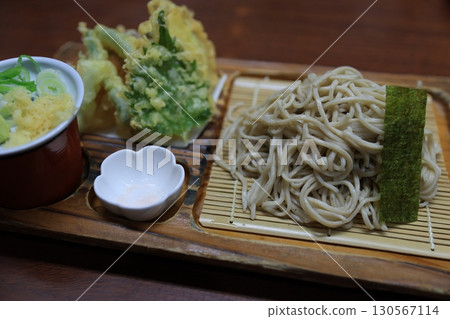 Tempura Soba 130567114