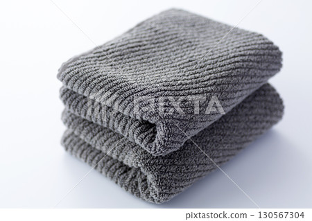 新的灰色面巾 新的灰色面巾 130567304