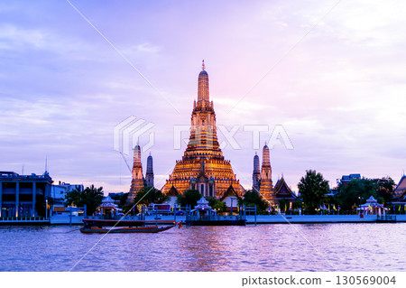 Wat Arun evening view 130569004