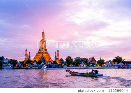 黎明寺夜景 130569044