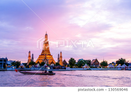 Wat Arun evening view Wat Arun evening view 130569046
