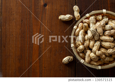 當季新鮮花生 130571515