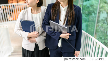  企業形象 130583999