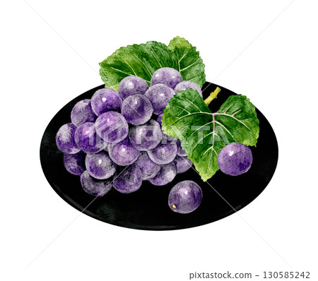 盤中的巨峰葡萄－夏季水果的手繪水彩插圖 130585242