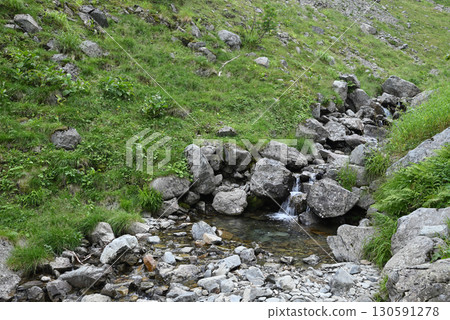 Climbing Mount Senjogatake, Yamanashi Prefecture 130591278