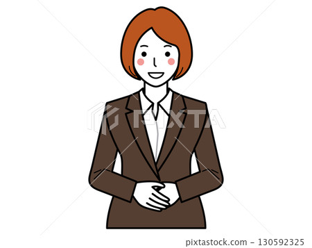一位身穿棕色西裝的女士面朝前方，雙手緊握在身前，正在說話。 130592325