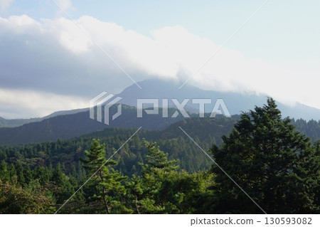 從足柄城蹟眺望金時山【足柄山】靜岡縣駿東郡/神奈川縣南足柄市,9月 從足柄城蹟眺望金時山【足柄山】靜岡縣駿東郡/神奈川縣南足柄市,9月 130593082