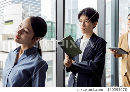 People lining up People lining up 130593678