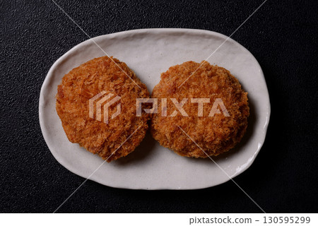 可樂餅炸肉排 130595299