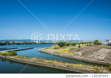 Yodogawa Kema Lock Waterway, Osaka City 130595955