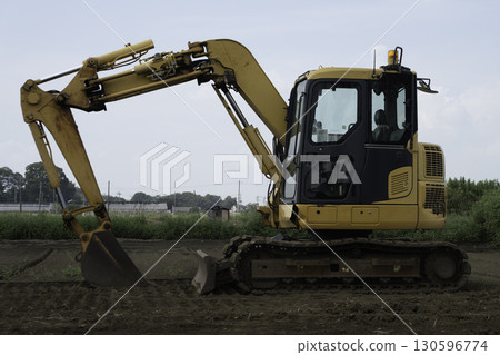 重型機械（反鏟/挖土機） 130596774