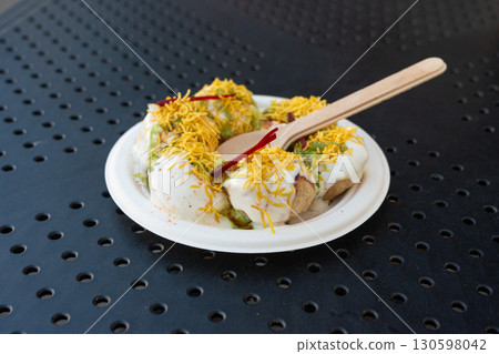 Dahi Puri chat indian snack. Dahi Batata Puri 130598042