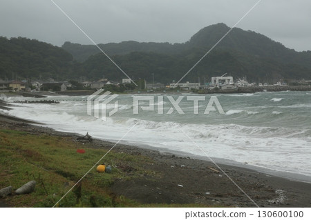 我沿著和田海岸散步 130600100
