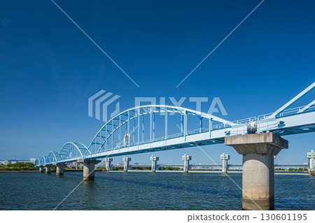 大阪市淀川水壩下游水管橋 130601195