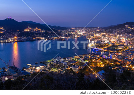 長崎縣：日本三大夜景之一－長崎市鍋冠山的夜景 130602288