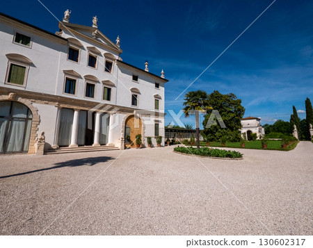Villa Ghislanzoni Curti in Vicenza Elegant Venetian Villa in Italy Villa Ghislanzoni Curti in Vicenza Elegant Venetian Villa in Italy 130602317