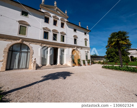 Villa Ghislanzoni Curti in Vicenza Elegant Venetian Villa in Italy Villa Ghislanzoni Curti in Vicenza Elegant Venetian Villa in Italy 130602324