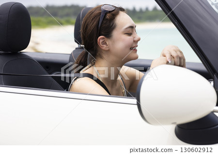 開車的可愛女人 開車的可愛女人 130602912