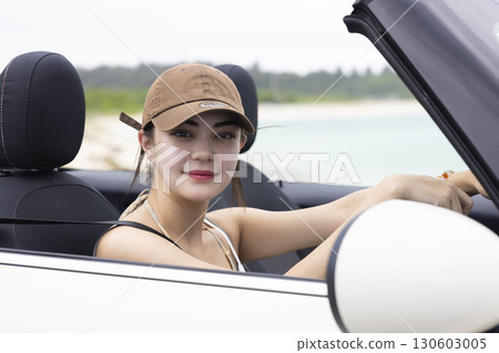 開車的可愛女人 130603005