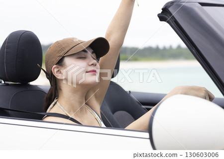 開車的可愛女人 130603006