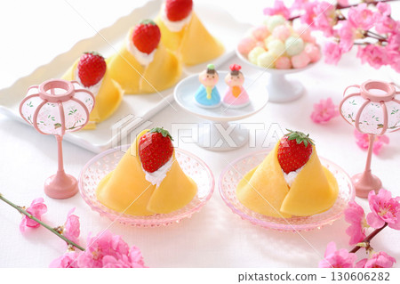 Hinamatsuri Dessert: Hina Doll Crepes Hinamatsuri Dessert: Hina Doll Crepes 130606282