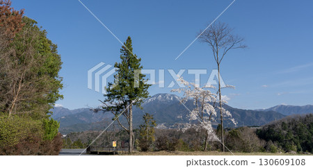 春天遠眺惠那山 春天遠眺惠那山 130609108