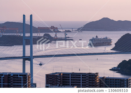 Nagasaki Prefecture: View of Megami Bridge, a luxury cruise ship departing, and Mt. Nabekanmuri 130609310