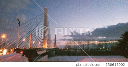 橋照亮了 130612002