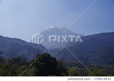 Mount Unzen Fugen seen from Shimabara Mayuyama Road 130614832