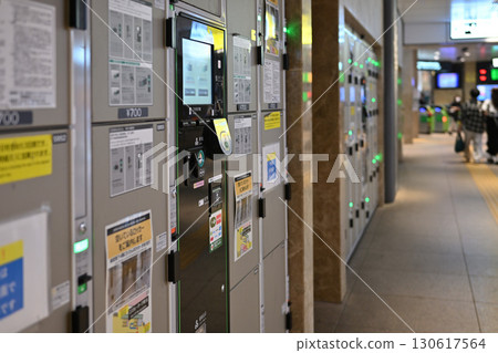 Coin lockers at Tokyo Station Coin lockers at Tokyo Station 130617564