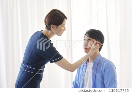 男性，20多歲，眉毛沙龍 130617755