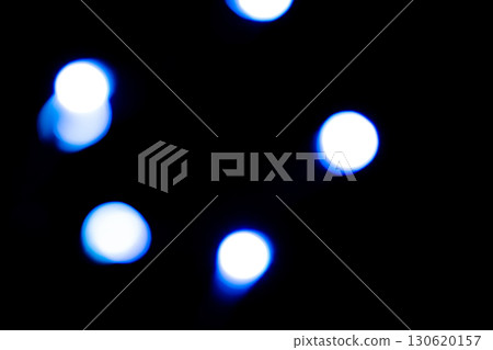 藍色散景圖像（庫存照片）標題更改 130620157