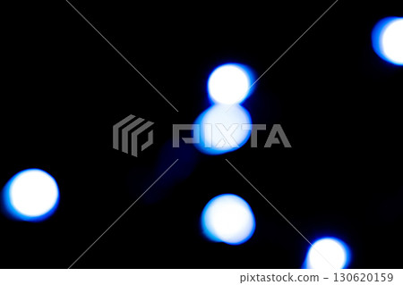 藍色散景圖像（庫存照片）標題更改 130620159